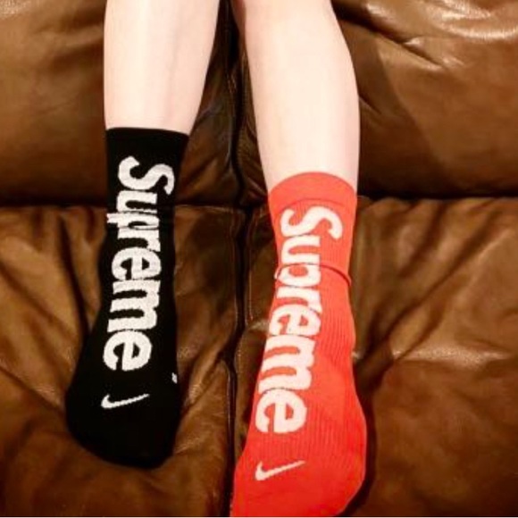 Supreme x Nike Lightweight Crew Socks Men's brand new with tags - Picture 11 of 11